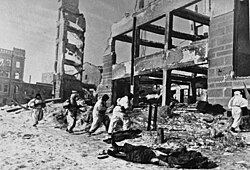 Battle of Stalingrad — street fighting in the ruins